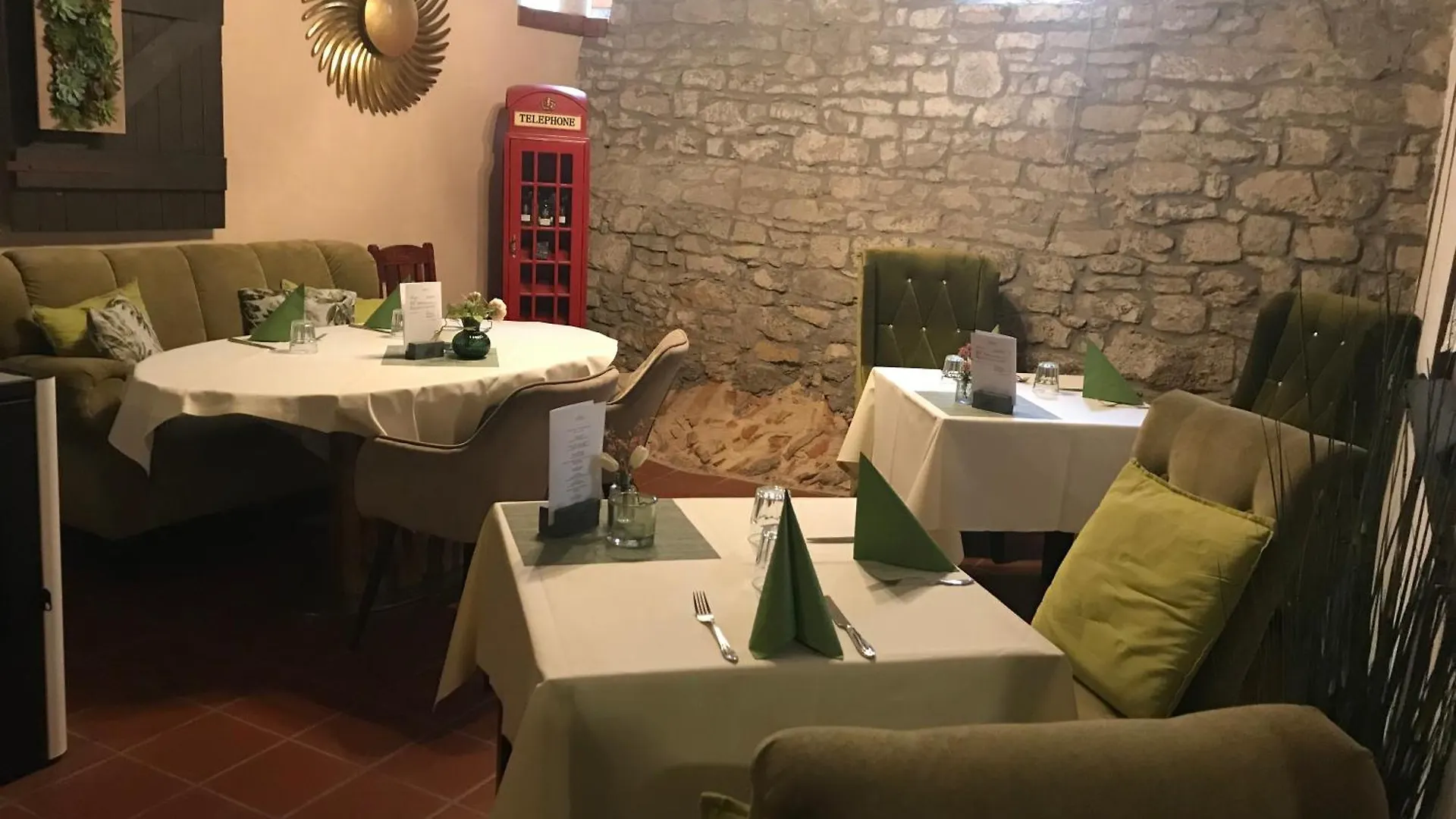 Hotel & Restaurant Sonnenhoefle Sommerhausen